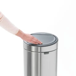 Brabantia Touch Bin Afvalemmer 30 L Mat Staal 9 Brabantia Touch Bin Afvalemmer 30 L Mat Staal -Brabantia 102 5462 3 1
