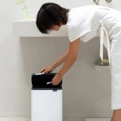 Brabantia Bo Afvalemmer 12 L - White 25 Brabantia Bo Afvalemmer 12 L - White -Brabantia 10713154