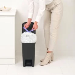 Brabantia StepUp Pedaalemmer - 16 L - Dark Grey -Brabantia 11085632