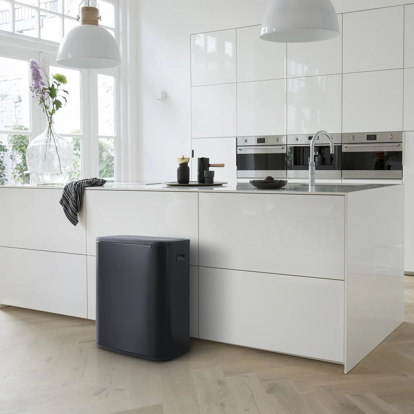 Brabantia Bo Touch Bin 60 L 5 Brabantia Bo Touch Bin 60 L - Afbeelding 5