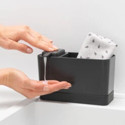 Brabantia Gootsteenorganizer Met Zeeppomp 8 Brabantia Gootsteenorganizer Met Zeeppomp -Brabantia 44852 01 05 4b521778ae