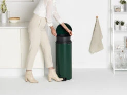 Brabantia New Icon Pedaalemmer 30 Liter 17 Brabantia New Icon Pedaalemmer 30 Liter -Brabantia 508391 01 40 EnvironmentImage 8c19a8a1e5