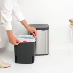Brabantia Bo Afvalemmer 7 L - Matt Steel FPP 23 Brabantia Bo Afvalemmer 7 L - Matt Steel FPP -Brabantia 9483935